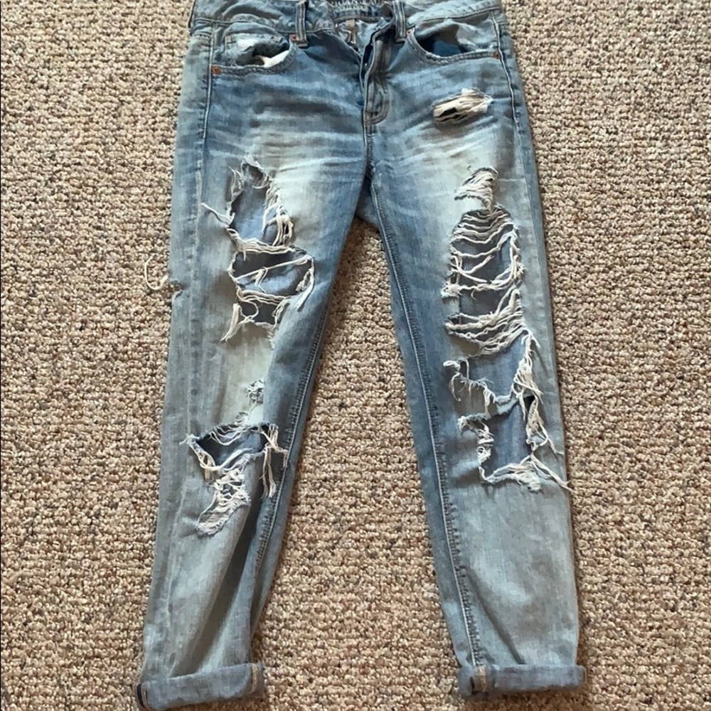 American Eagle mom jeans